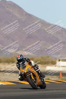 media/Feb-04-2023-SoCal Trackdays (Sat) [[8a776bf2c3]]/Turn 14 (115pm)/